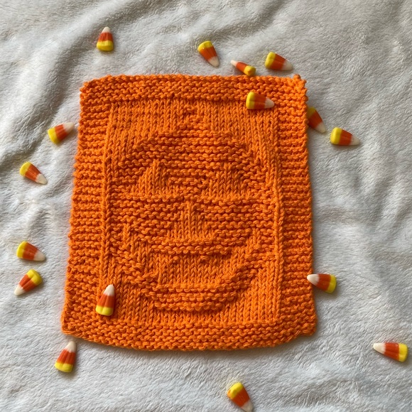 HANDMADE Halloween Washcloth Decor - Picture 2 of 5